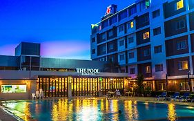 นิวแทรเวิล ลอด์จ โฮเทล